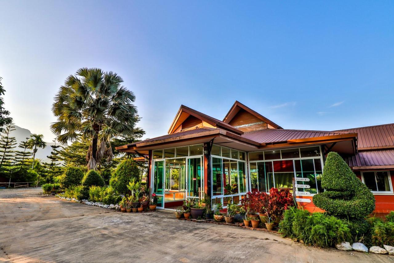 Oyo 416 Golden Nakara Resort Maesai Mae Sai Exterior photo